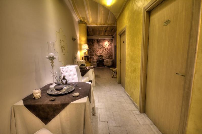 Hotel Madonna Delle Grazie Ceglie Messapica Exterior foto